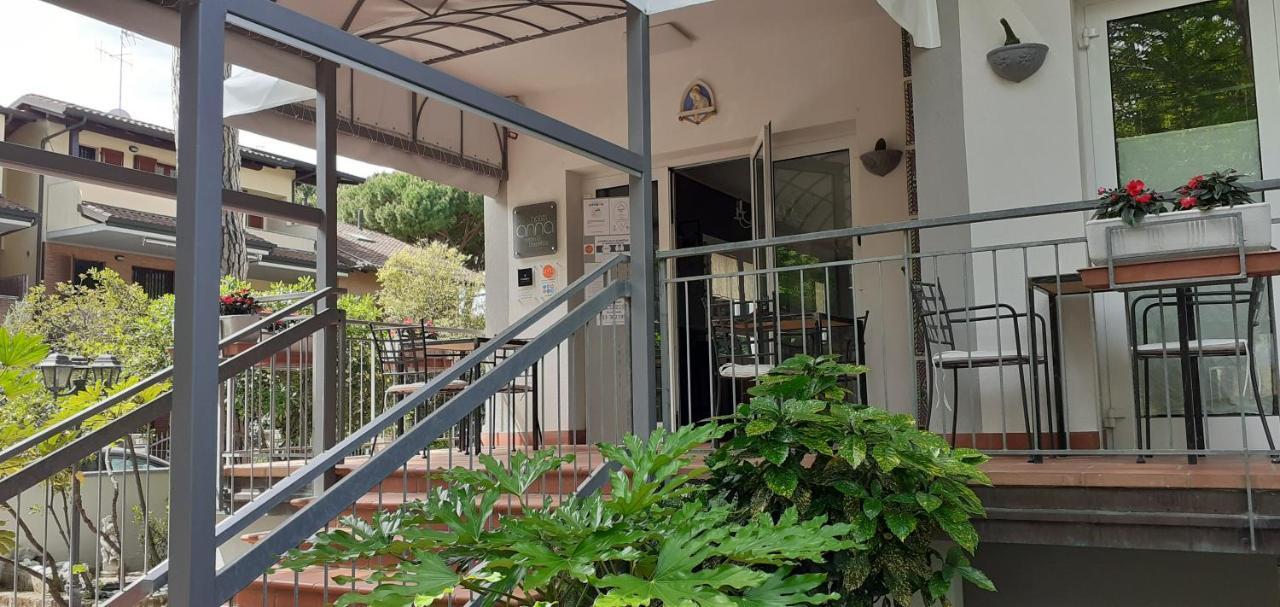 Hotel Garnì Anna Cervia Buitenkant foto