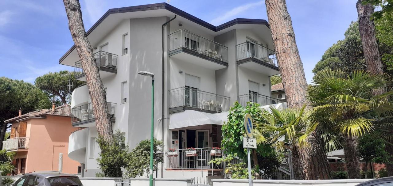 Hotel Garnì Anna Cervia Buitenkant foto