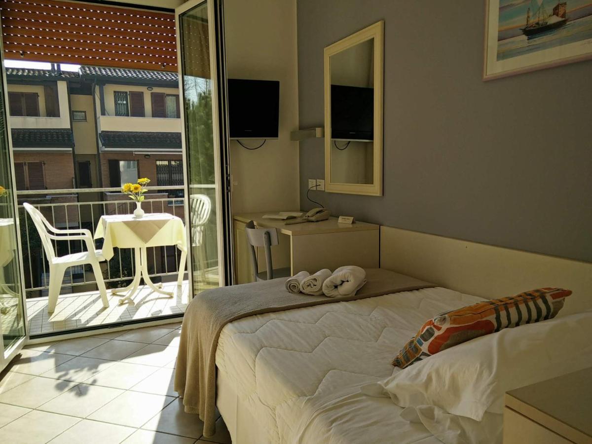 Hotel Garnì Anna Cervia Buitenkant foto